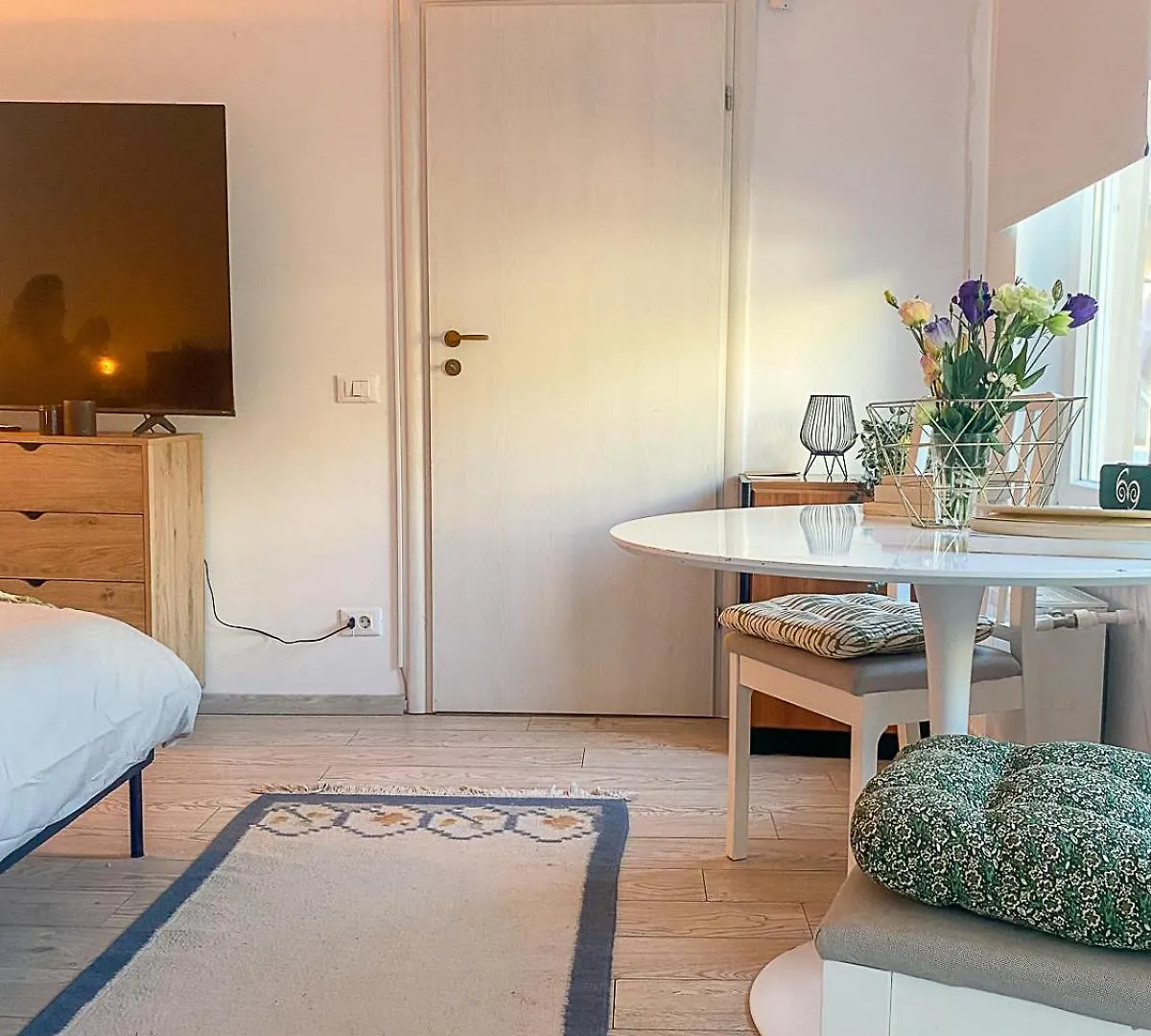 Central Tiny Houses Bucureşti Chaletu